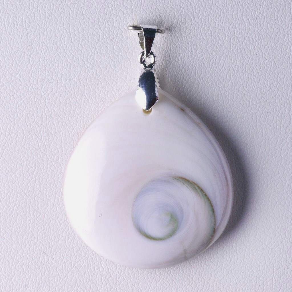 Bijou Oeil de Sainte Lucie 57,29 ct pendentif argent massif A24-202