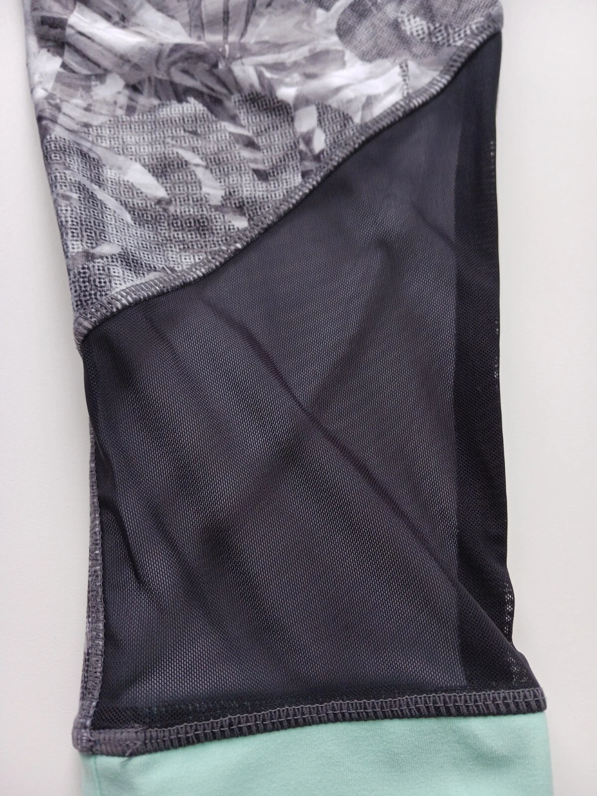 mpg patterned activewear capri leggings