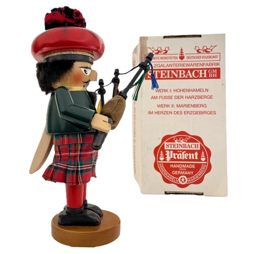 VTG Steinbach Germany SCOTTISH NUTCRACKER Chubby Bagpiper Kilt Wood S973 Box - Picture 3 of 11