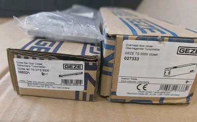 GEZE Türschliesser TS 5000 mit Gleitschiene und Montageplatte EV1 