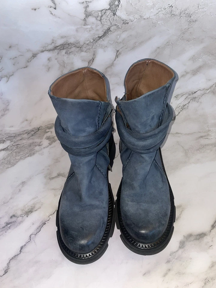 Botas de couro jeans lindas AS98 Linder Boot N 45 27’ 9,68” E 10 44’29,97”! - Imagem 3 de 4