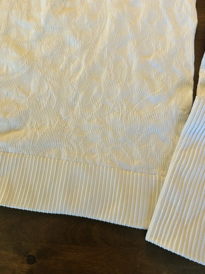 Top Pullover Lululemon Rest Less Blanco Floral Texturizado Manga Larga Elástico Talla 6 Foto 2 de 4