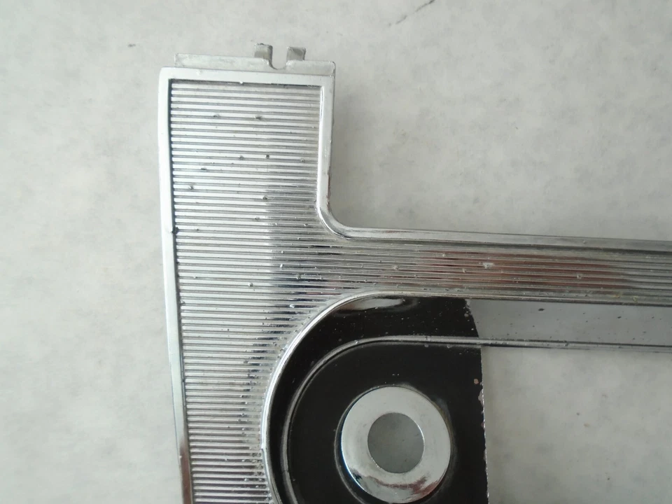 Buick Electra 1962 radio bisel tablero OEM Foto 2 de 4