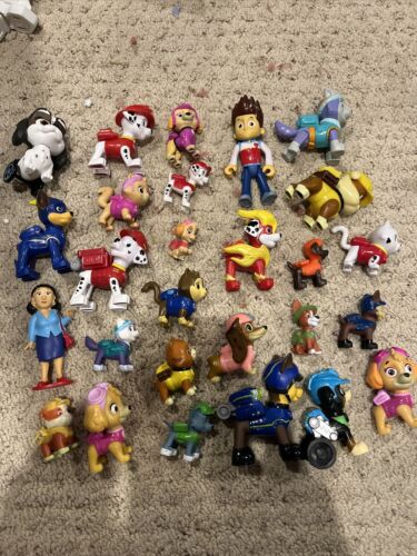 Lot Of 27 Paw Patrol Various Poseable Action Figures And Sizes - Afbeelding 1 van 7