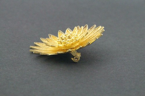 Vintage GV or VG Portugal Gold Over Sterling Dimensional Filigree Flower Brooch - Picture 4 of 6