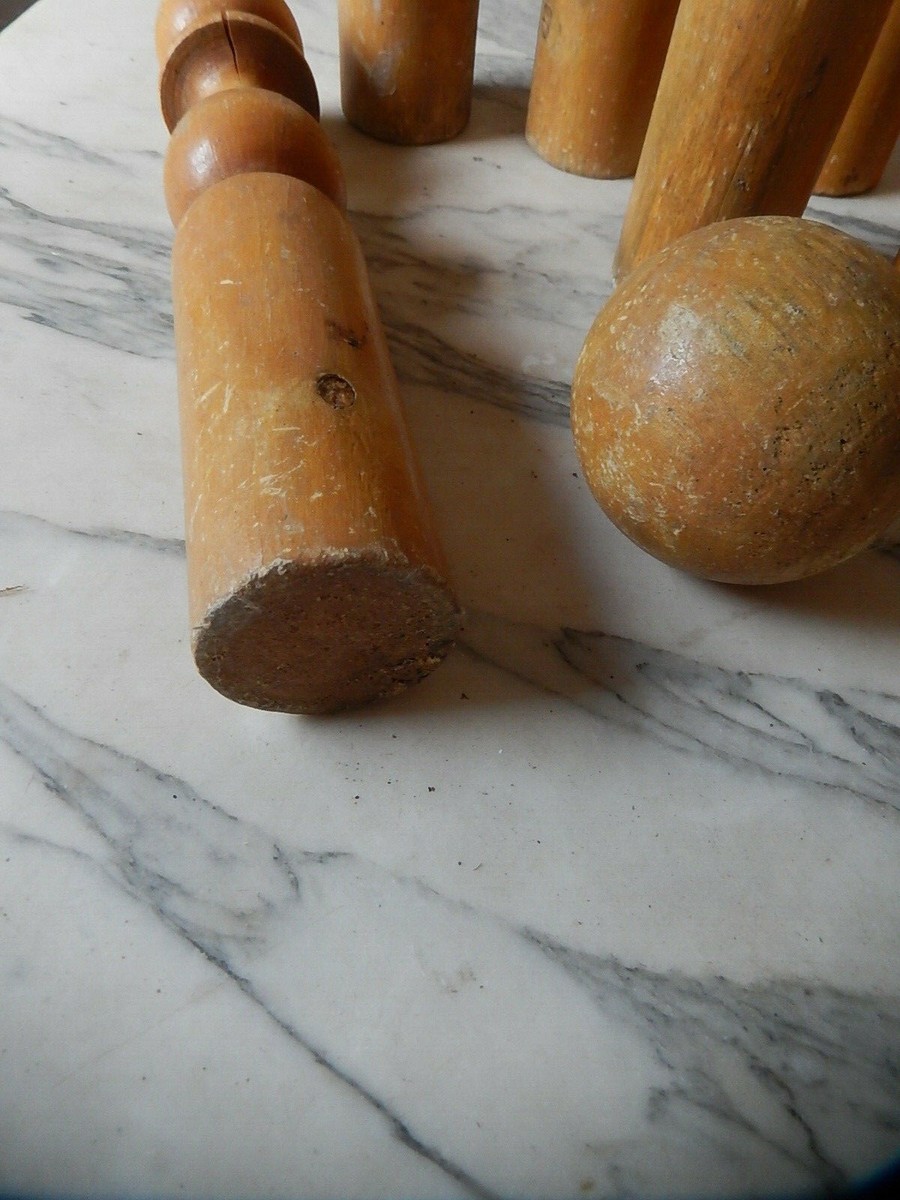 JEU ANCIEN 7 QUILLES BOIS TOURNEES ET BOULE JOUET XIX XX JEU D'ADRESSE SOCIETE