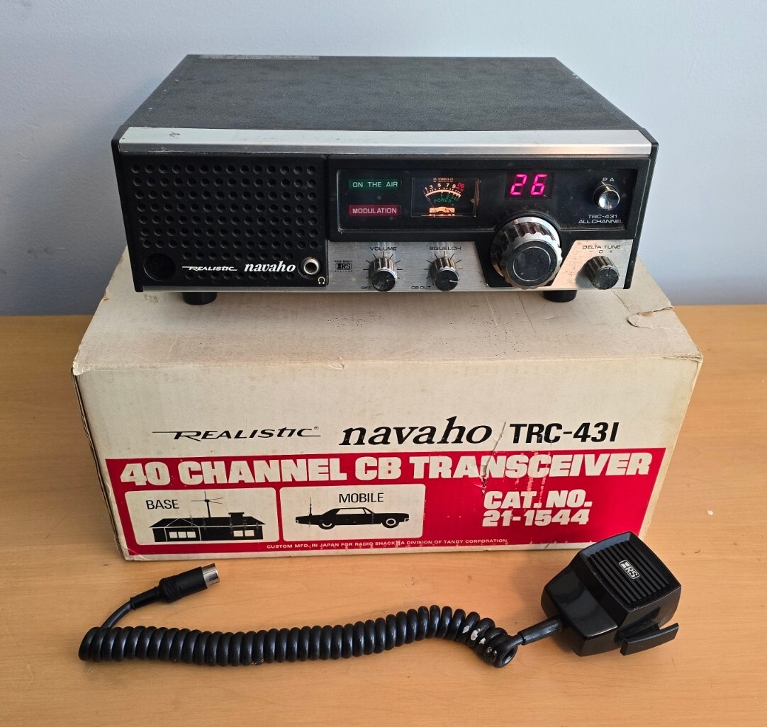 Realistic Navaho TRC431 40 Channel Base Station CB Radio with Original