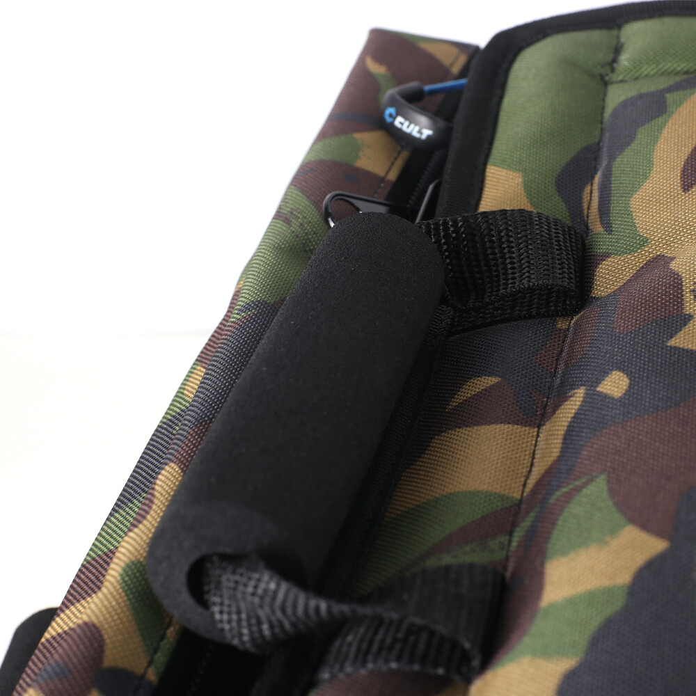 CULT Tackle - Borsa Per Esche Da Pesca Alla Carpa DPM Mimetico - Tessuto 600D Con Base In PVC