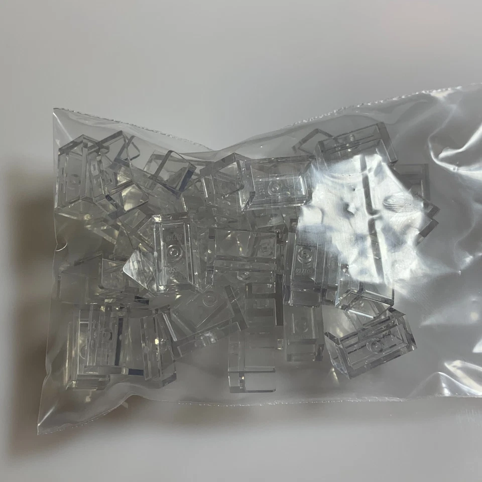 40 por lote NOVO LEGO Transparente PAREDE CANTO DUPLO 1X2X1, NÃO. 1 (67284/6295461) - Imagem 3 de 3