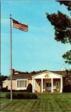 Herbert Hoover Presidential Library Iowa VTG Chrome Postcard Unposted A25