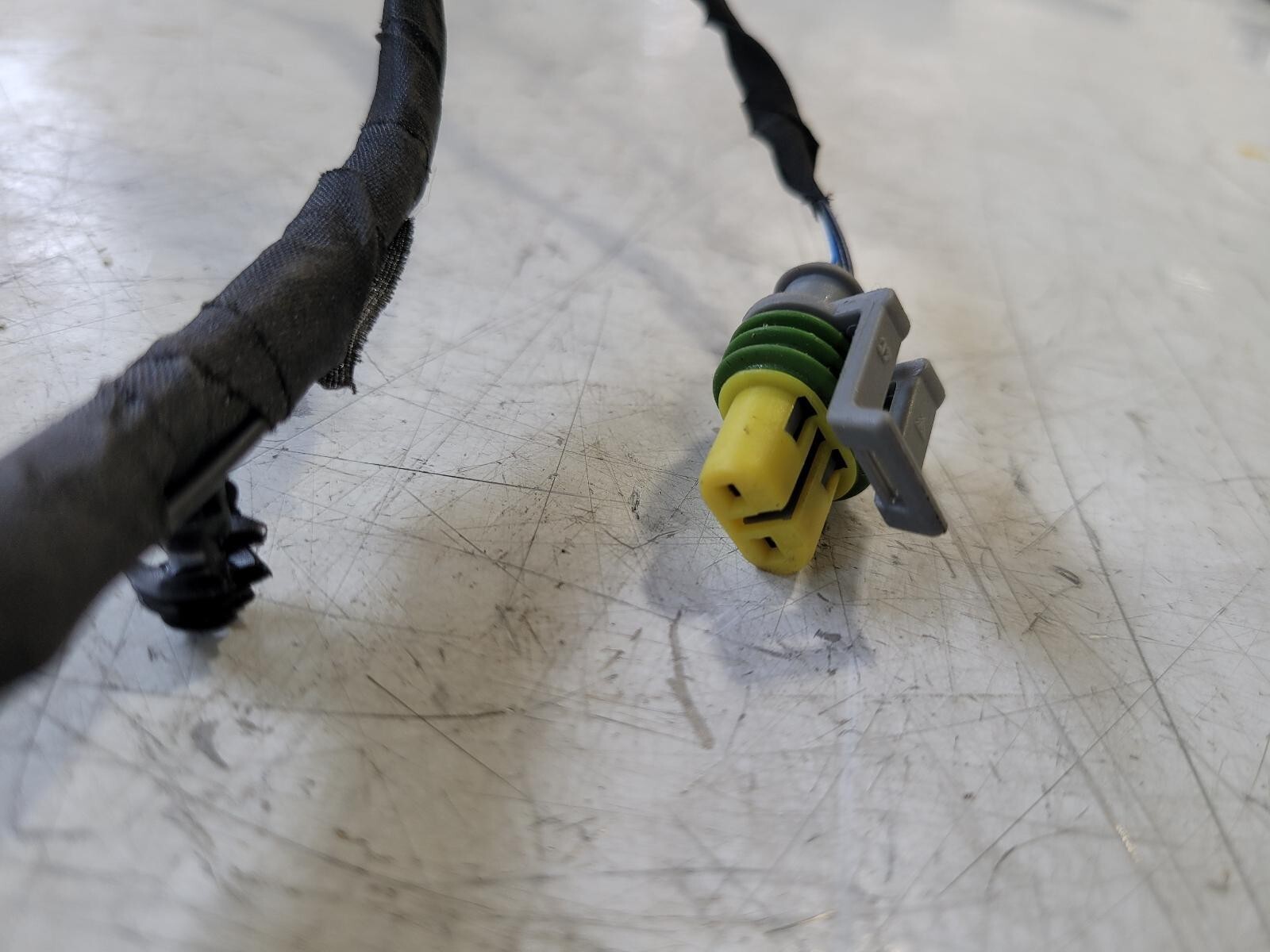 2017-2020 Ferrari Portofino OEM LEFT DRIVER DOOR WIRING HARNESS; PART# 795518