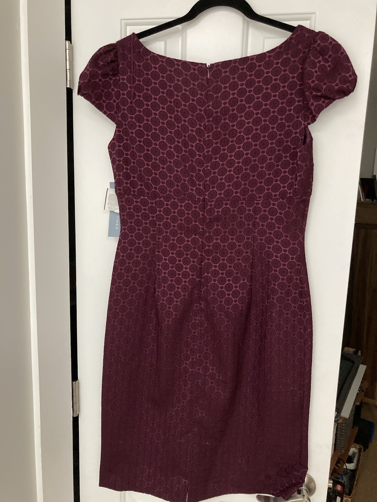 Picture 2 of 4