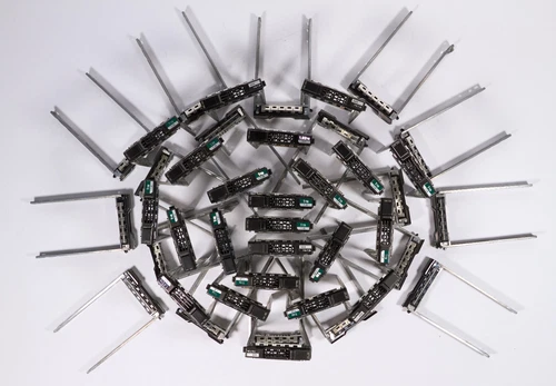 (Lot of 41) Dell 2.5" SAS Drive Caddies for Compellent Series Servers 07D4F6