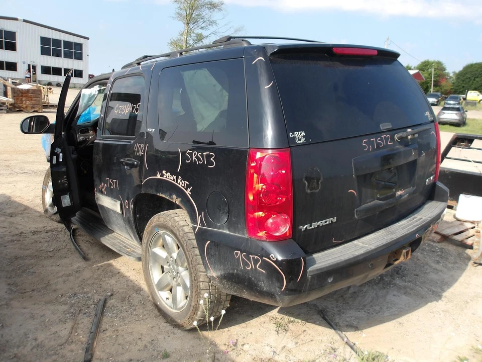 Used Washer Fluid Reservoir fits: 2013 Gmc Yukon  Grade A Foto 3 de 4