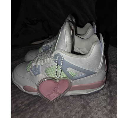 Jordan Air Jordan 4 Retro GS ''Valentine's Day'' Size 3.5y