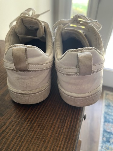 Nike Court Borough Halbschuhe Triple White DV 5456 Sneaker Jugend 7 gut erhalten - Bild 4 von 7
