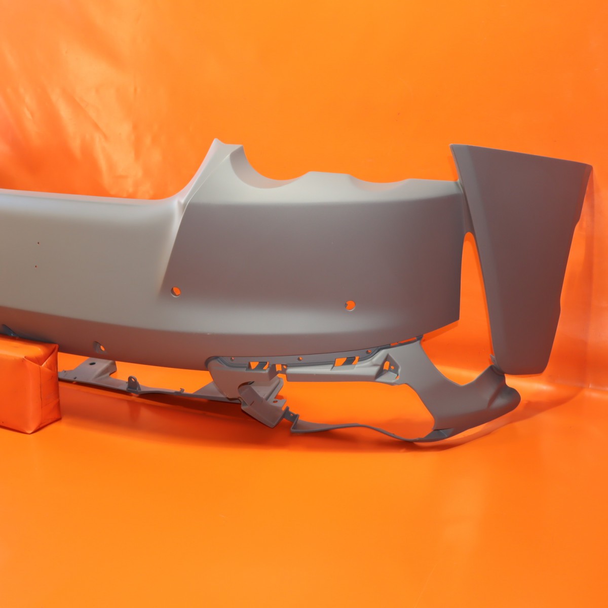 FERRARI 812 GTS REAR BUMPER 2021 2022 2023 985901161 RADAR SENSOR TYPE OEM