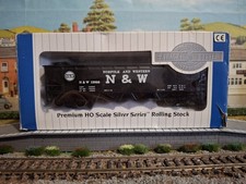 Bachmann HO 40' Quad Hopper Norfolk And Western #17642