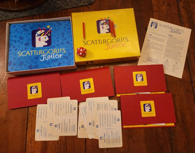 Scattergories Junior Game -Vtg 1989 Milton Bradley-All Except No Timer 3 Pencils