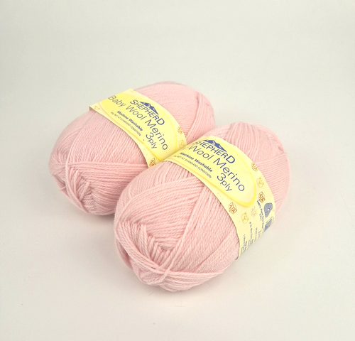 Shepard Soft Pink Baby 100% Pure New Merino Wool 3ply Australia 2 Balls New - Picture 3 of 17
