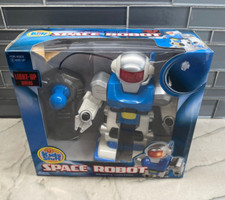 Rotating Smart Space Robot Electronic Remote Control Walking Toys
