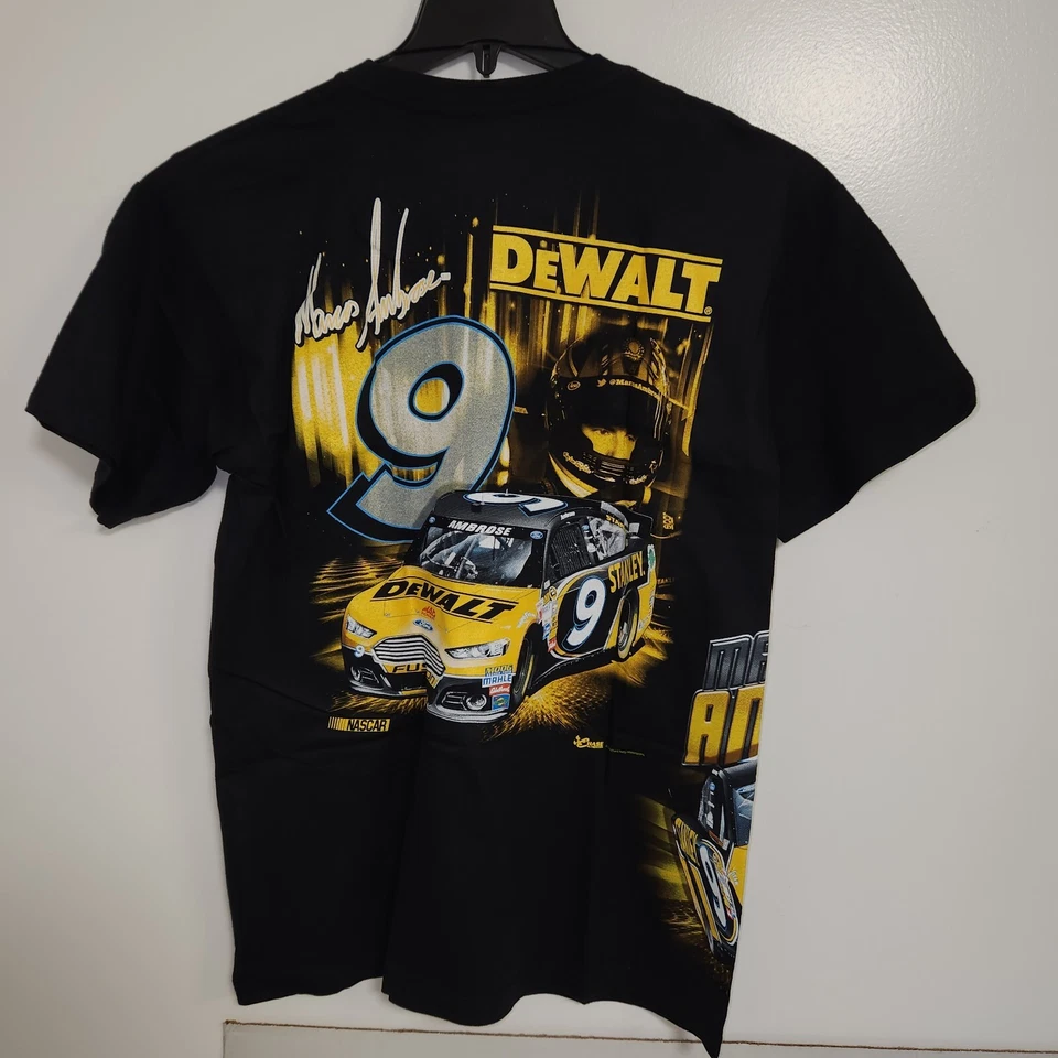 Camisa para hombre Marcos Ambrose #9 negra camber, talla grande Foto 4 de 4