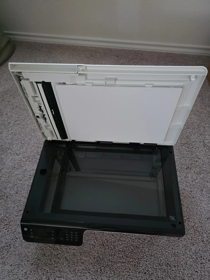 HP OfficeJet 2620 Printer with New 61 Color/Black Ink Prints, Copy, Scans, Fax - Image 4 of 4