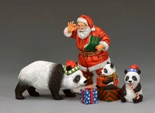 XM025 Santa & His Panda Bears - King & Country - 2025 Christmas Holiday Set!