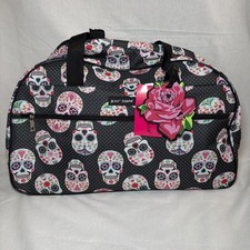 Betsey Johnson SKULL PARTY Lrg Travel Weekender Rolling Duffle Carry On Bag NWT