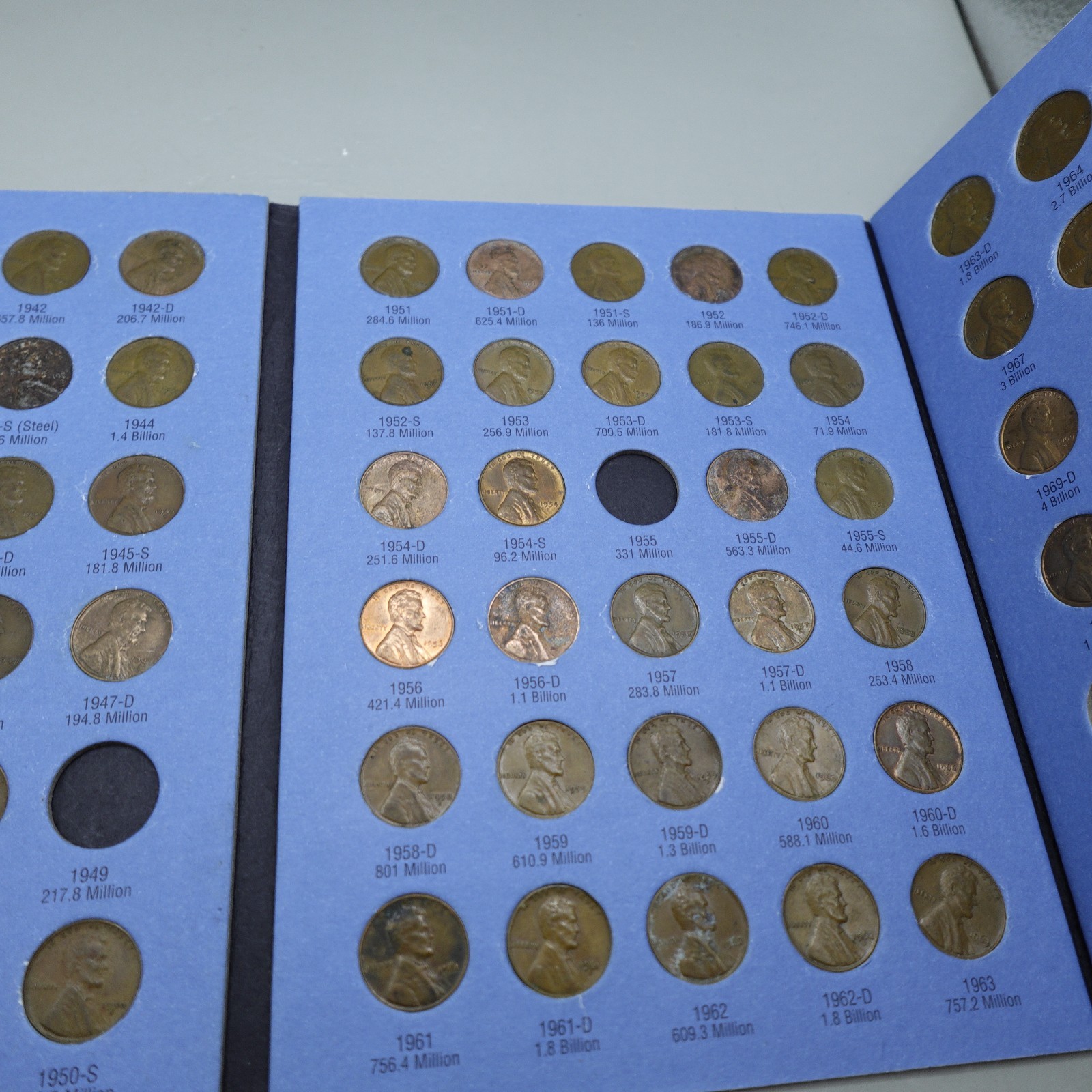 Whitman Coin Folder Lincoln Cents Starting 1941-1974 Incomplete Set 80 Coins