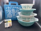 Vintage. NOS  Pyrex Amish Butterprint Turquoise & White Nest 4 Cinderella Bowls