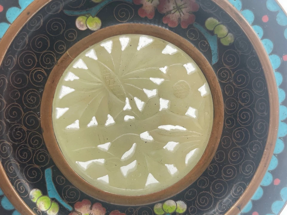 Antigua caja Cloisionne del período de la República China y placa pequeña inserción de piedra tallada Foto 4 de 4