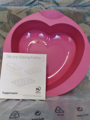 Tupperware New ~ 8.5'' x 8'' ~ Silicone Baking Form Heart Shape Mold Pink 