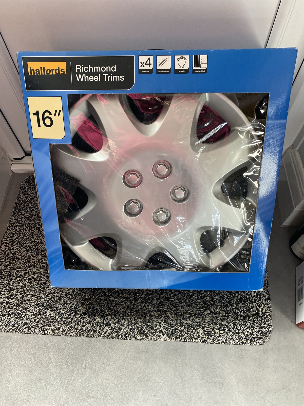 HALFORDS RICHMOND 16" WHEEL TRIMS eBay