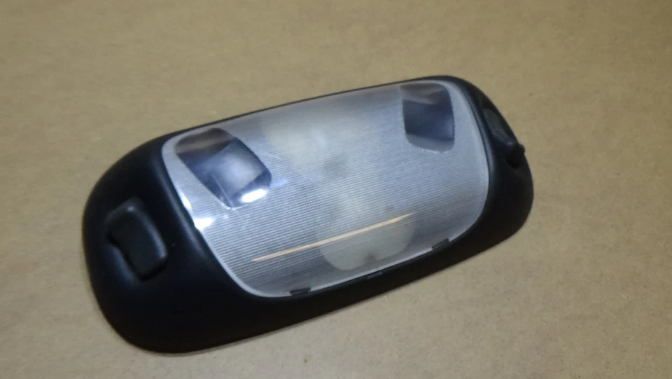 1997-2004 Ford Mustang Interior Dome Light - Image 2 of 4