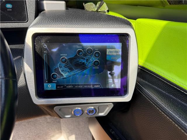 2015 Malibu Wakesetter 23 LSV  Black