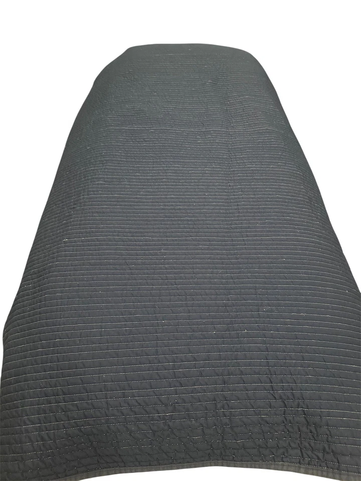 Edredón y farsa Pottery Barn Kids doble a rayas de rugby azul marino blanco a rayas Foto 3 de 4