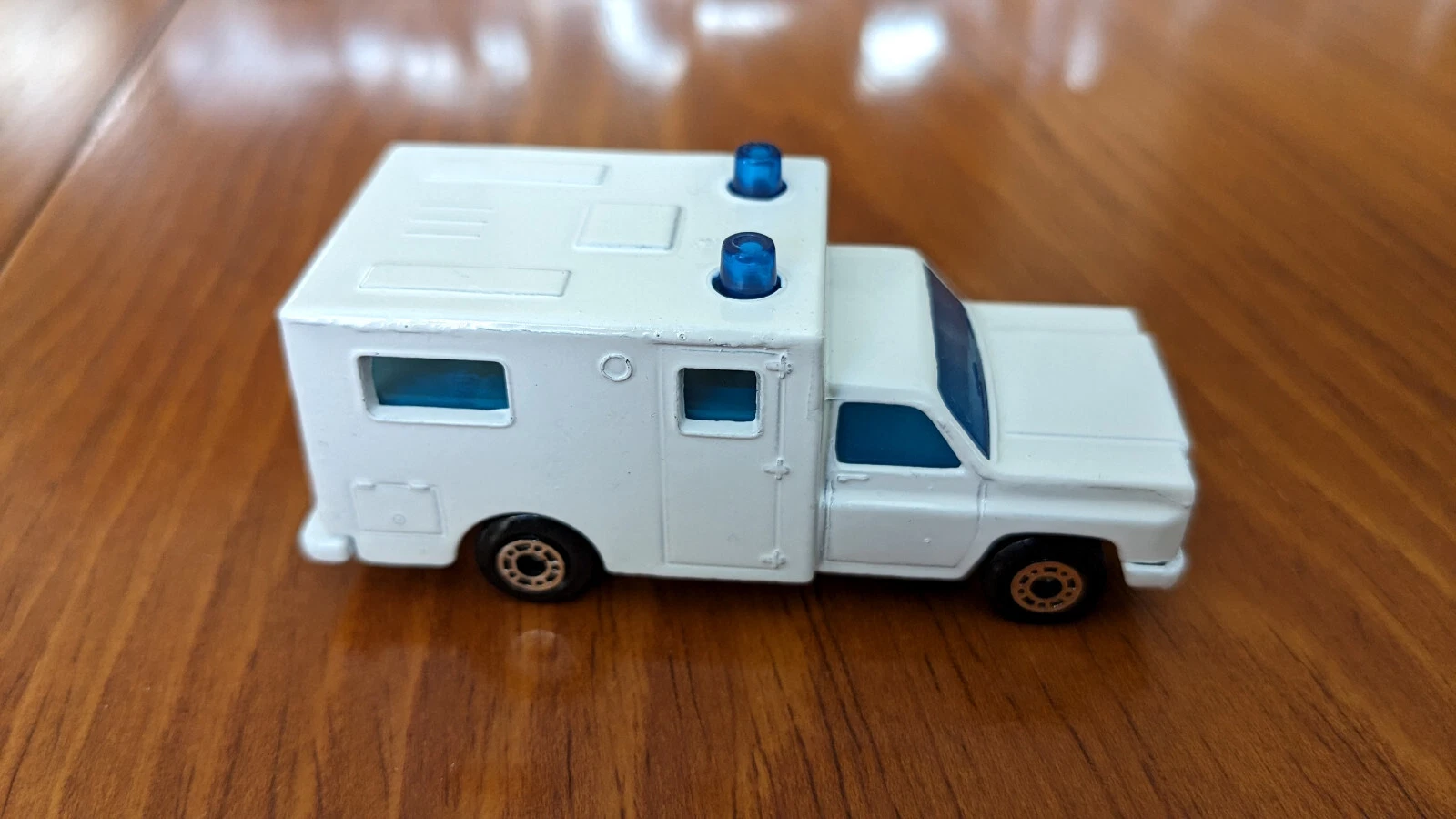 Picture 3 of 6