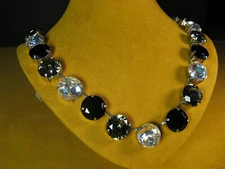 MARIANA JEWELRY NECKLACE SWAROVSKI CRYSTALS STATEMENT SILVER P Black Gray Clear