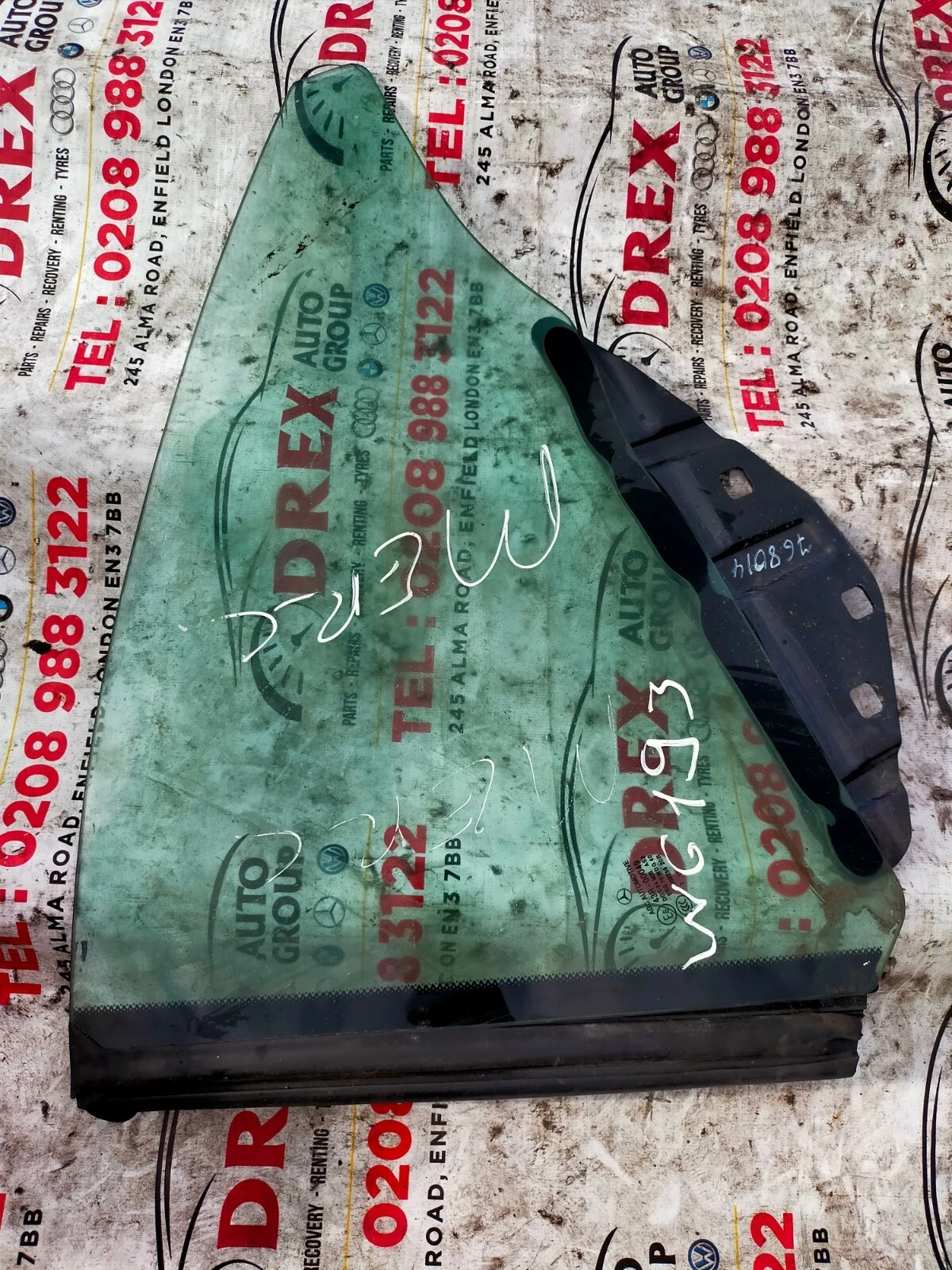 MERCEDES BENZ SL R231 AMG REAR RIGHT TRIANGLE WINDOW GLASS A2316700206