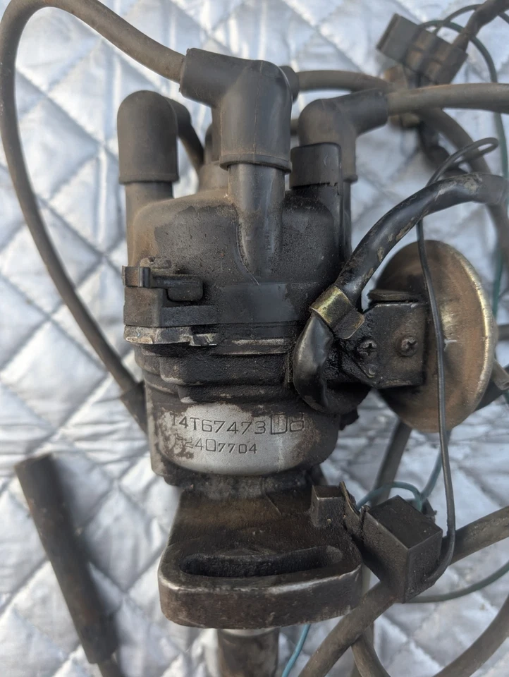 Distribuidor de encendido con tapa y rotor para Mazda B2200 1987 1988 1989-1993 L4 2,2 L Foto 3 de 3