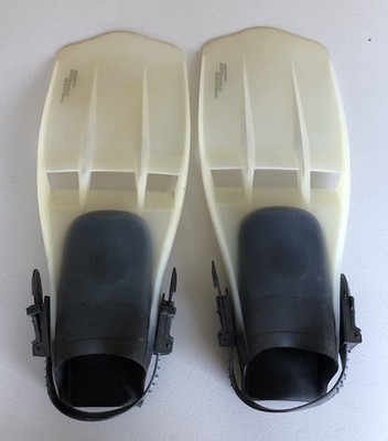 DEEP SEE Adjustment Flippers Snorkel Swim Fins Clear Medium Made in Italy B2