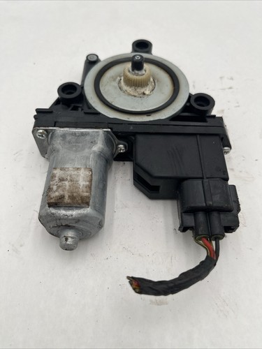 2015 - 2019 HYUNDAI SONATA Front Left Door Driver Power Window Motor 82450-C1010 - Picture 2 of 7