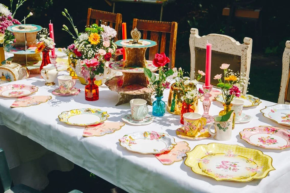 Lot de 24 Gobelets Jetables et Soucoupes Vaisselle Jetable Fleurie Vintage - ... - Photo 3/4