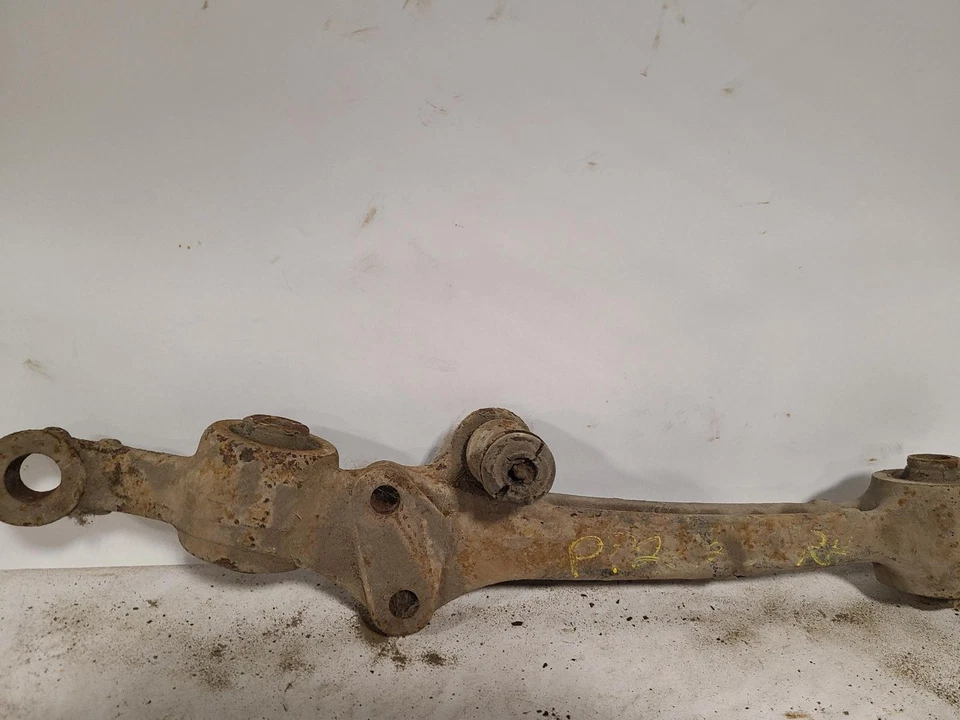 Brazo de control inferior inferior delantero derecho usado se adapta a: 1987 Acura Legend SDN 4 puertas Foto 2 de 4
