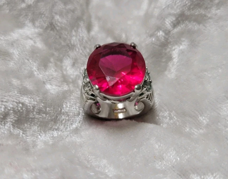 红宝石服装戒指 带立方锆石 尺寸 5 — 第 2/4 张图片