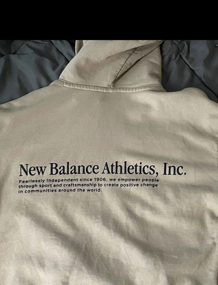 Sudadera deportiva New Balance Foto 3 de 3