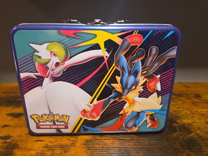 Pokémon TCG 2025 Collector Chest Lunchbox – Stickers & Portfolio Only No Packs 