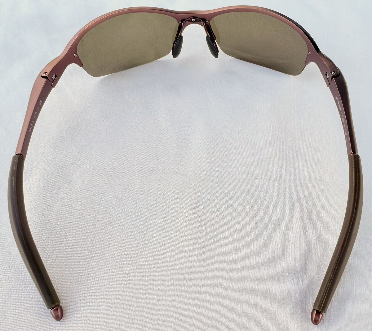 Oakley OA4030 Rose Gold Metal Spring Frame Sunglasses Asian Oakley OA4030 Rose Gold Metal Spring Frame Sunglasses Asian