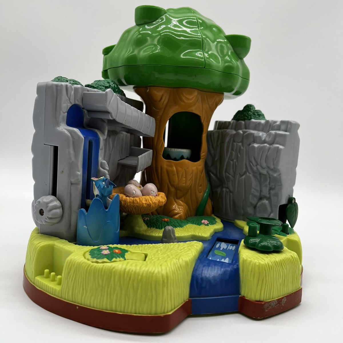Tomy Pokemon Chibi Poke Tree House DX Pokemon Secret Base Figure